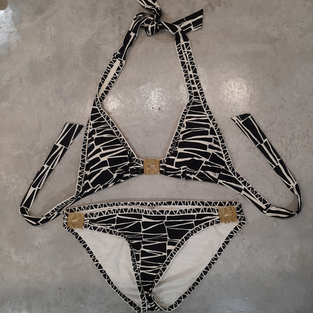 Trina Turk 2 piece womens black and white swimsuit.  New with tags.